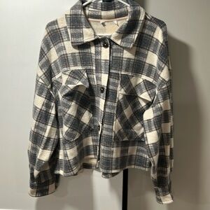 No tag grey, peach, cream short flannel jacket or shirt